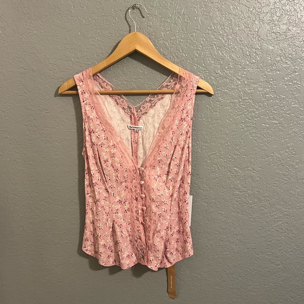Reformation • Cristina Top in Baby’s Breath